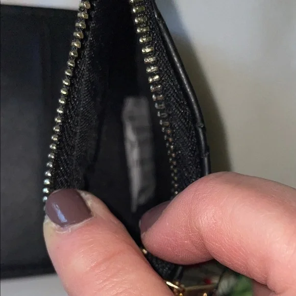 Badgley Mischka Black Quilted Wallet - Picture 5 of 7